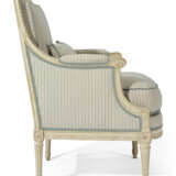 A LOUIS XVI WHITE-PAINTED BERGERE - фото 3