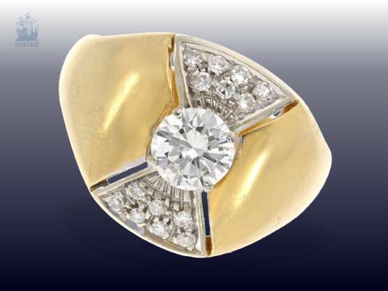 Ring: vintage Damenring mit sehr schönem Mittelstein von ca. 0,65ct, Wertgutachten über 2100€ - photo 1
