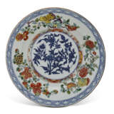 A MEISSEN PORCELAIN UNDERGLAZE BLUE AND POLYCHROME DECORATED CHINOISERIE DISH - photo 1