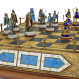 A CONTINENTAL SILVER AND ENAMEL CHESS SET AND BOARD - photo 2