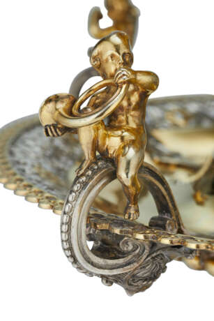 A PAIR OF VICTORIAN PARCEL-GILT SILVER THREE-TIER EPERGNES - photo 3