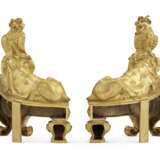 A PAIR OF FRENCH ORMOLU FIGURAL CHENETS - фото 5
