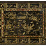 A CHINESE EXPORT BLACK AND GILT LACQUER FIVE-PANEL SCREEN - фото 1