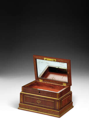 A GERMAN BRASS-MOUNTED MAHOGANY AMARANTH AND PARQUETRY BOX - фото 2
