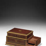 A GERMAN BRASS-MOUNTED MAHOGANY AMARANTH AND PARQUETRY BOX - photo 4