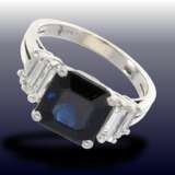 Ring: attraktiver vintage Saphir/Diamantring mit wertvollem, unbehandelten Ceylon-Saphir von ca. 4ct sowie feinen Baguette-Diamanten - photo 2
