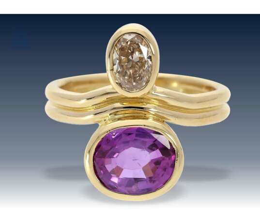 Ring: exquisiter Goldschmiedering mit Diamant von ca. 0,78ct und seltenem, natürlichen, unbehandelten Saphir mit seltenem Farbspiel, ca. 2,75ct - фото 2