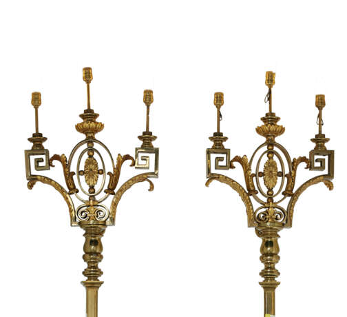 A PAIR OF FRENCH GILT-BRONZE AND POLISHED BRASS THREE-LIGHT TORCHERES - фото 2