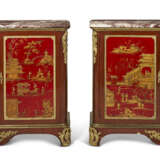A PAIR OF FRENCH ORMOLU-MOUNTED MAHOGANY AND RED-LACQUERED SIDE CABINETS - фото 3