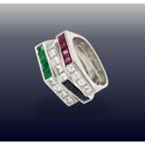 Ring: sehr wertvoller und interessant gearbeiteter vintage 3-fach Ring, Rubine, Saphire, Smaragde und Diamanten - photo 1