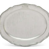 A VICTORIAN SILVER MEAT DISH - photo 1