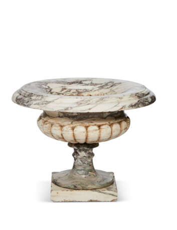 A PAIR OF FRENCH BRECHE VIOLETTE MARBLE URNS - Foto 4