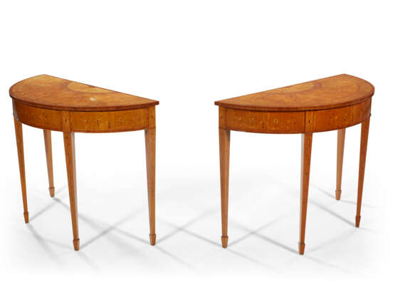 A PAIR OF GEORGE III STYLE TULIPWOOD-BANDED, SATINWOOD, AND MARQUETRY DEMI-LUNE SIDE TABLES - фото 6