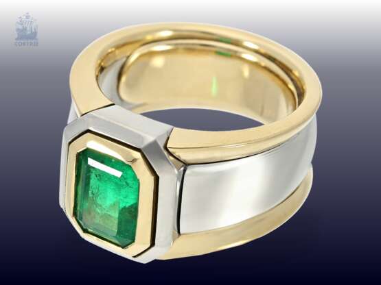 Ring: äußerst massiver und sehr schwerer vintage Smaragd-Goldschmiedering, geschätzter Anfertigungspreis ca. 15.000,- DM - photo 2