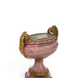 A RUSSIAN ORMOLU-MOUNTED RHODONITE TAZZA - Foto 6