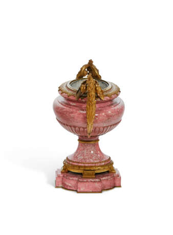 A RUSSIAN ORMOLU-MOUNTED RHODONITE TAZZA - фото 7