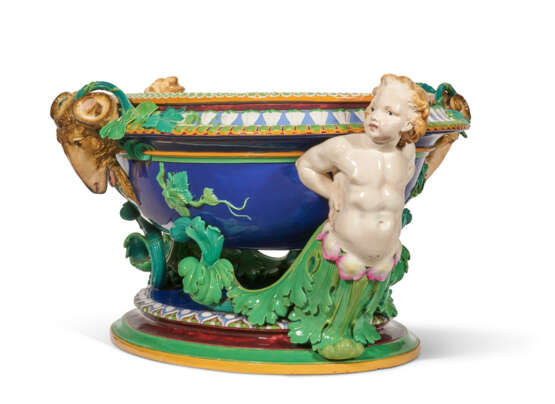 A MASSIVE MINTON MAJOLICA COBALT-BLUE AND TURQUOISE-GROUND CISTERN AND LINER - Foto 2
