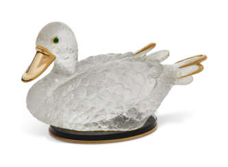 A FRENCH GOLD-MOUNTED ROCK CRYSTAL FIGURE OF A DUCK