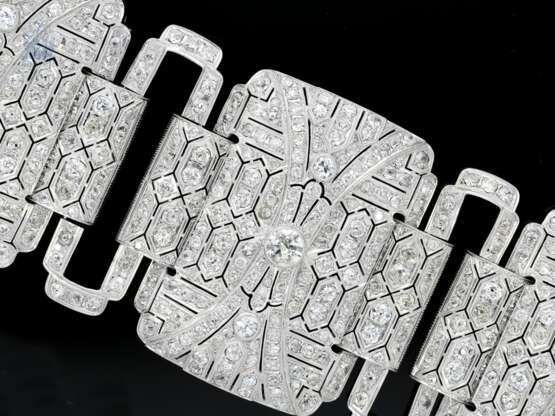 Armband: einzigartiges , äußerst hochwertiges und prunkvolles Armband aus Platin, Handarbeit, ca. 60ct Diamanten, vermutlich aus der Zeit des Art déco, aktuelles Wertgutachten - фото 1