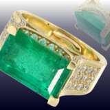 Ring: exklusiver, ehemals sehr teurer Smaragd/Brillant-Goldschmiedering, Einzelanfertigung aus 18K Gold, Smaragd ca. 6ct - photo 1