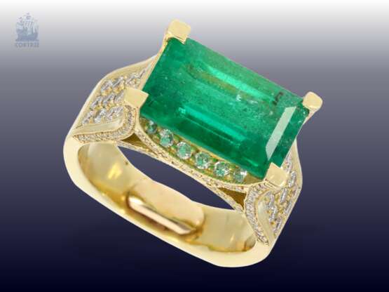 Ring: exklusiver, ehemals sehr teurer Smaragd/Brillant-Goldschmiedering, Einzelanfertigung aus 18K Gold, Smaragd ca. 6ct - фото 2