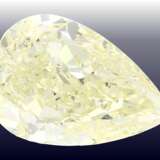 DiamanTiefe: seltener Fancy Diamant im Tropfenschliff, fancy light yellow, 4,75ct, mit Expertise - photo 2