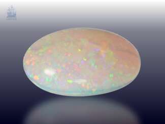 OpaLänge: außergewöhnlich großer und schöner Opal mit hervorragendem Farbspiel, ca. 29ct