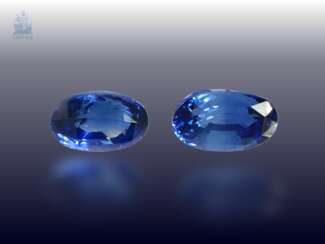 Saphir: seltenes Paar natürlicher, leuchtend blauer Ceylon-Saphire von zusammen 7,65ct, inklusive Zertifikat aus Sri Lanka