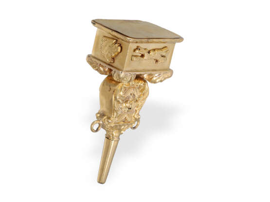 Uhrenschlüssel: musealer, extrem rarer goldener Spindeluhrenschlüssel in Form einer Schatulle, 18.Jh. - фото 4