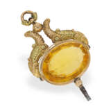 Uhrenschlüssel: musealer Prunkschlüssel mit Fabelwesen, Frankreich um 1820 - Foto 1