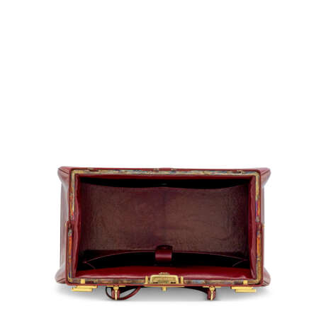 A ROUGE H CALF BOX LEATHER SAC MALETTE WITH GOLD HARDWARE - фото 4