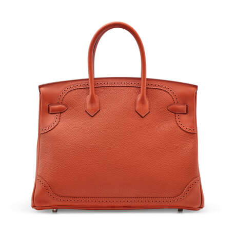 A LIMITED EDITION BRIQUE CLÉMENCE LEATHER GHILLIES BIRKIN 35 WITH PALLADIUM HARDWARE - фото 3