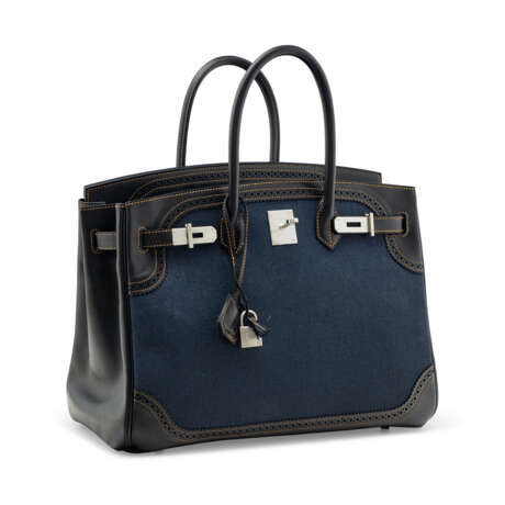 A LIMITED EDITION BLACK SWIFT LEATHER & BLEU MARINE TOILE GHILLIES BIRKIN 35 WITH BRUSHED PALLADIUM HARDWARE - фото 2