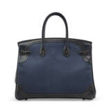A LIMITED EDITION BLACK SWIFT LEATHER & BLEU MARINE TOILE GHILLIES BIRKIN 35 WITH BRUSHED PALLADIUM HARDWARE - фото 3