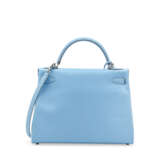 A LIMITED EDITION BLEU CELESTE & BLEU JEAN EPSOM LEATHER CANDY SELLIER KELLY 32 WITH SILVER HARDWARE - Foto 3