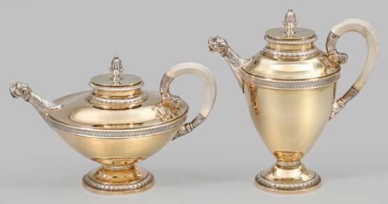 Kaffee- und Teekanne im Empirestil - Foto 1