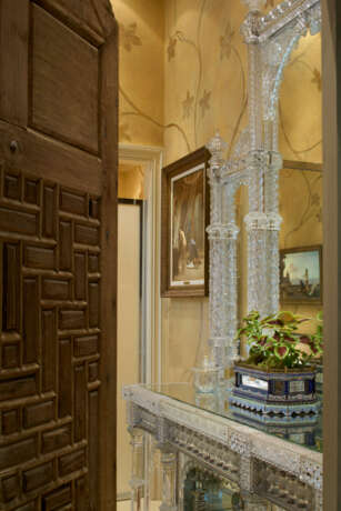 A MONUMENTAL VICTORIAN CUT-GLASS CONSOLE AND MIRROR - photo 2