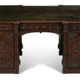 A GOTHIC OAK LIBRARY TABLE - Foto 1