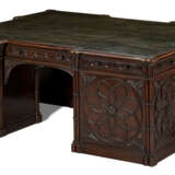 A GOTHIC OAK LIBRARY TABLE - photo 2