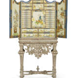 A NORTH GERMAN WHITE, BLUE AND POLYCHROME-JAPANNED MEDAL CABINET-ON-STAND - фото 2