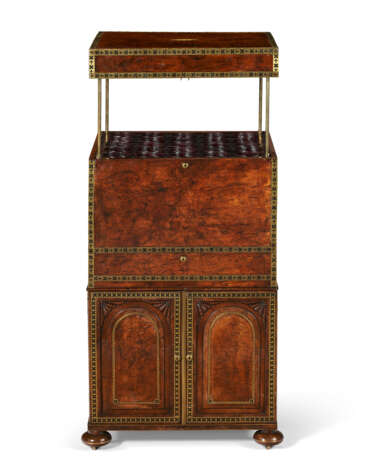 A GEORGE IV BRASS-INLAID BROWN OAK DECANTER CABINET - photo 1