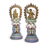 A RARE PAIR OF CHINESE CLOISONN&#201; AND CHAMPLEV&#201; ENAMEL ALTAR ORNAMENTS - photo 2