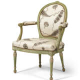 A PAIR OF GEORGE III GREEN AND WHITE-PAINTED ARMCHAIRS - фото 3