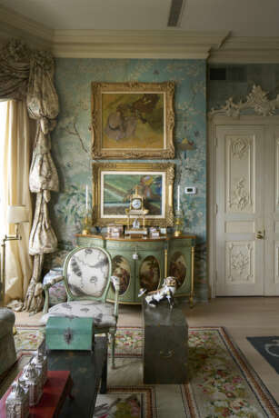 A PAIR OF GEORGE III GREEN AND WHITE-PAINTED ARMCHAIRS - photo 11