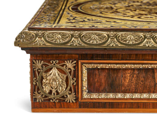 A PAIR OF REGENCY BRASS-INLAID AND GILT BRASS-MOUNTED INDIAN ROSEWOOD AND BOULLE MARQUETRY CENTER TABLES - photo 2