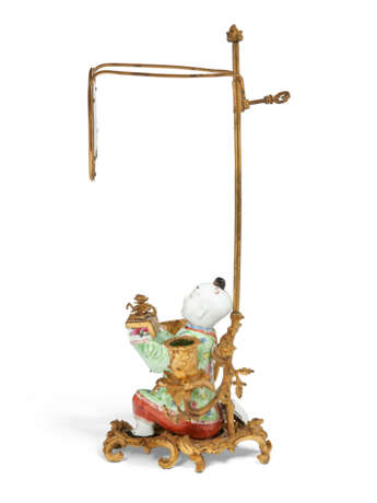 A LOUIS XV ORMOLU AND CHINESE PORCELAIN TWO-LIGHT CANDELABRUM - photo 2