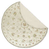 A SILK SATIN AND CHAINSTITCH EMBROIDERED APPLIQUE TABLE COVER - photo 3