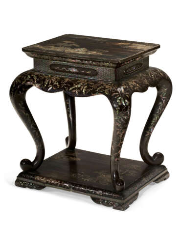 A CHINESE LAC-BURGAUTE SMALL TABLE - photo 4