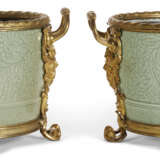 A PAIR OF FRENCH ORMOLU-MOUNTED CHINESE CELADON PORCELAIN CACHE POTS - photo 3