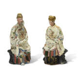 A PAIR OF CHINESE EXPORT POLYCHROME-DECORATED NODDING HEAD FIGURES - Foto 1
